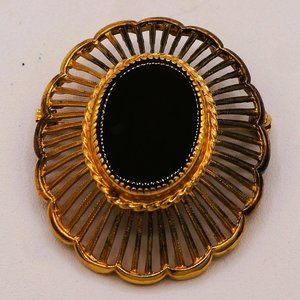 Vintage Well Sterling Silver Vermeil Black Oval Onyx Brooch